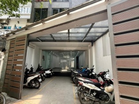 CC cho thuê mặt bằng văn phòng mặt phố B8 Cự Lộc - 108 Nguyễn Trãi, ô tô đỗ cửa, đi lại thuận tiền