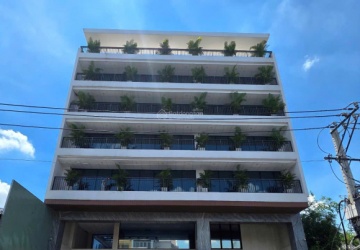 Cho thuê văn phòng lầu 1 DT 303 m2 ở Bình Thạnh sát Q1